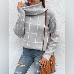 Fall time gray and white Checkered Oversize Knit turtleneck Sweater